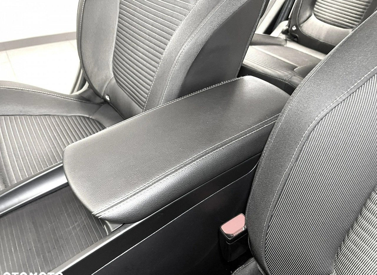 Renault Scenic cena 50200 przebieg: 240000, rok produkcji 2018 z Sopot małe 742